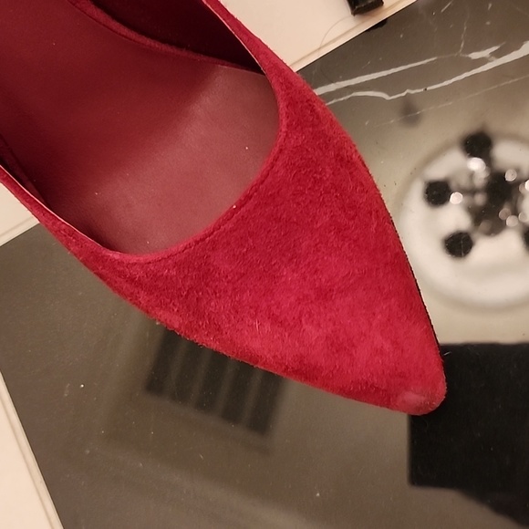 424 Fifth Lord & Taylor Suede High Heels - Picture 4 of 9
